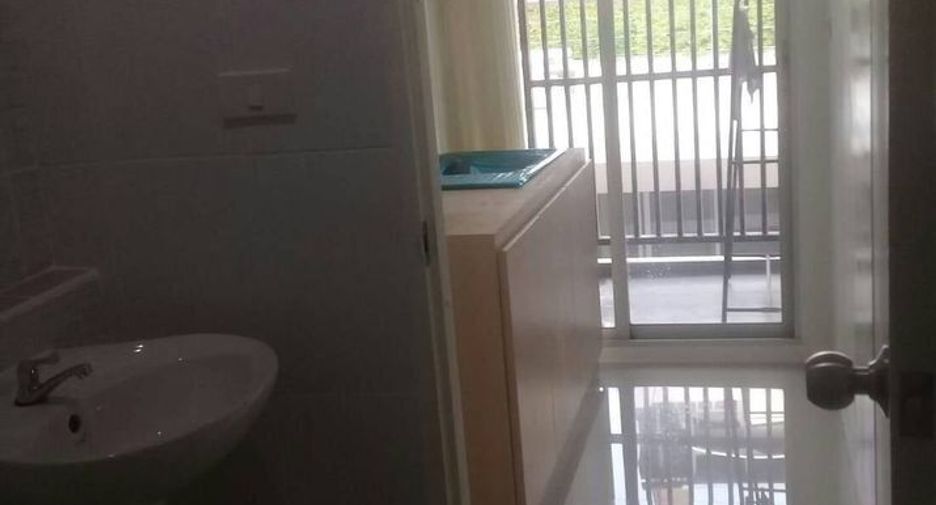For rent 1 bed condo in Phaya Thai, Bangkok