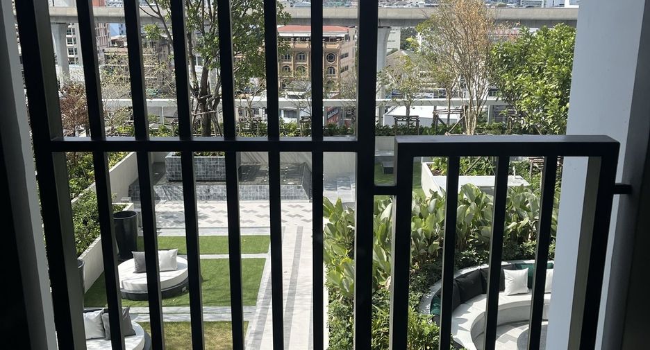 For sale 1 bed apartment in Bang Sue, Bangkok
