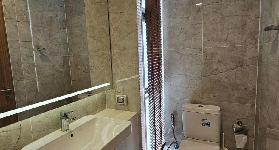 Wohnung zur Miete mit Studio in Watthana, Bangkok