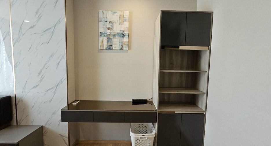 Wohnung zur Miete mit Studio in Watthana, Bangkok