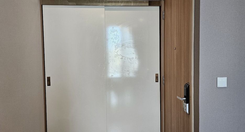Wohnung zur Miete mit Studio in Watthana, Bangkok