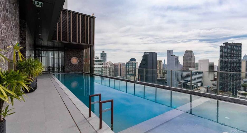 Wohnung zur Miete mit Studio in Watthana, Bangkok