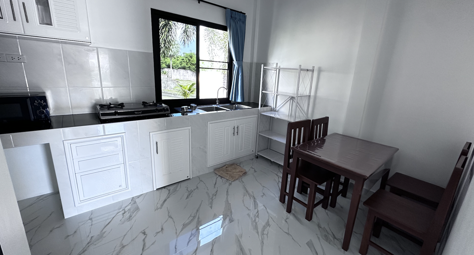 Casa en alquiler de 2 habitaciones en Mueang Phuket, Phuket