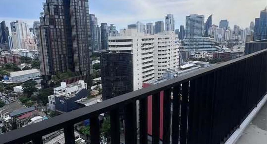 For sale and for rent 2 bedrooms condo in Watthana, Bangkok