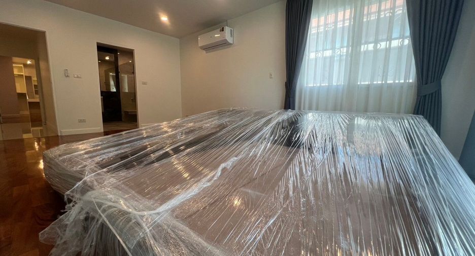 À louer 5 chambres maison à Bang Phli, Samut Prakan