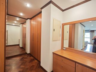 For rent 2 bedrooms condo in Pathum Wan, Bangkok