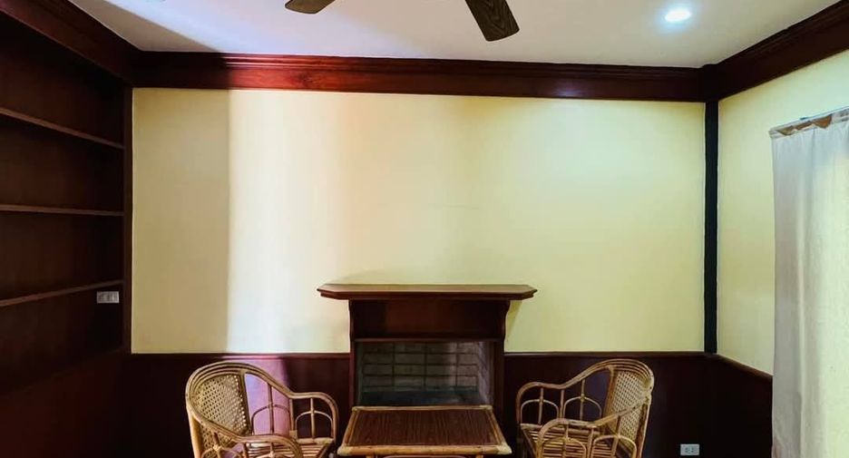 For rent 5 bedrooms villa in Bang Lamung, Chonburi