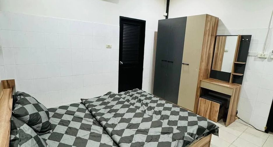 For rent 5 bedrooms villa in Bang Lamung, Chonburi