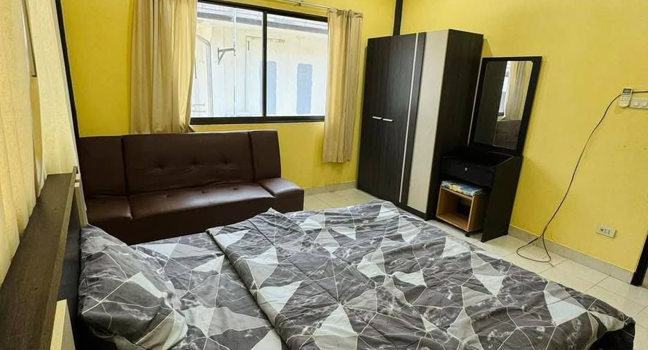 For rent 5 bedrooms villa in Bang Lamung, Chonburi