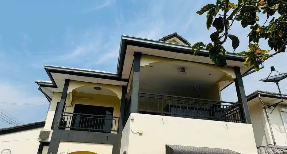 For rent 5 bedrooms villa in Bang Lamung, Chonburi