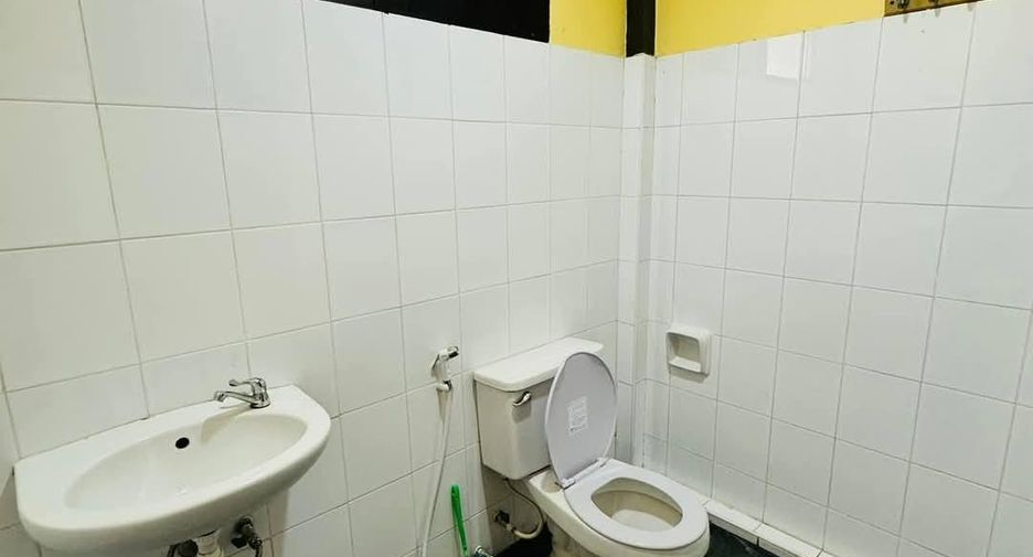 For rent 5 bedrooms villa in Bang Lamung, Chonburi