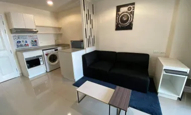 Condo en alquiler de 1 habitaciones en Phra Khanong, Bangkok