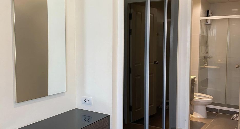 For rent 1 bed condo in Phra Khanong, Bangkok