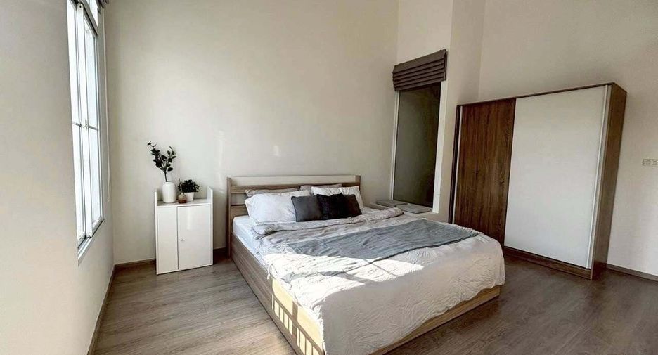 Haus zur Miete mit 3 Zimmer in Prawet, Bangkok