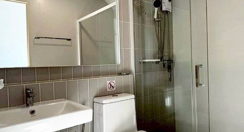 Haus zur Miete mit 3 Zimmer in Prawet, Bangkok