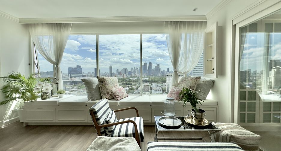 For sale and for rent 4 bedrooms condo in Khlong Toei, Bangkok