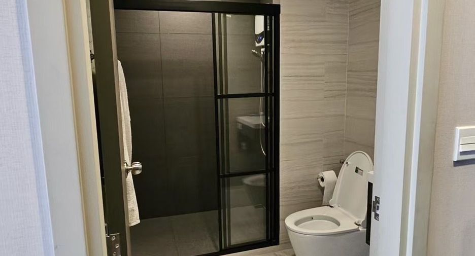 For sale 2 bedrooms condo in Chatuchak, Bangkok