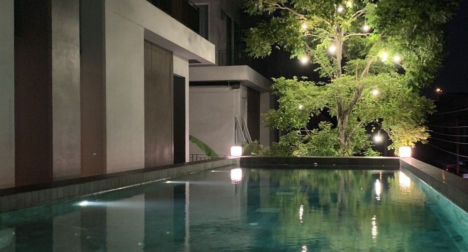 For sale 6 bedrooms house in Don Mueang, Bangkok
