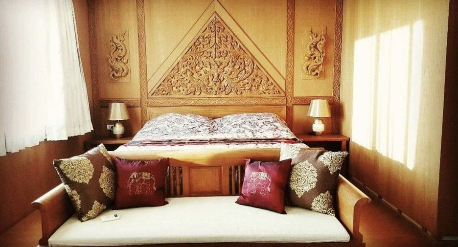 For sale 6 bedrooms house in Don Mueang, Bangkok