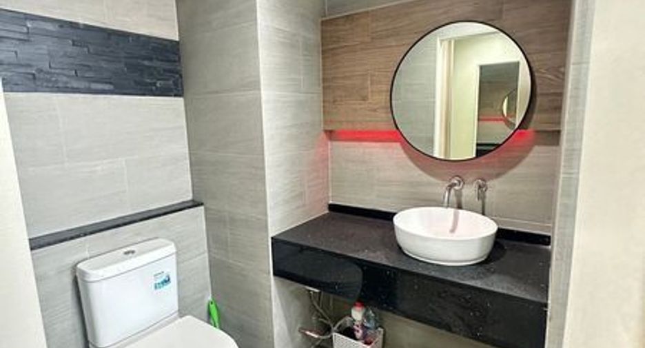 For sale 1 bed condo in Bang Na, Bangkok
