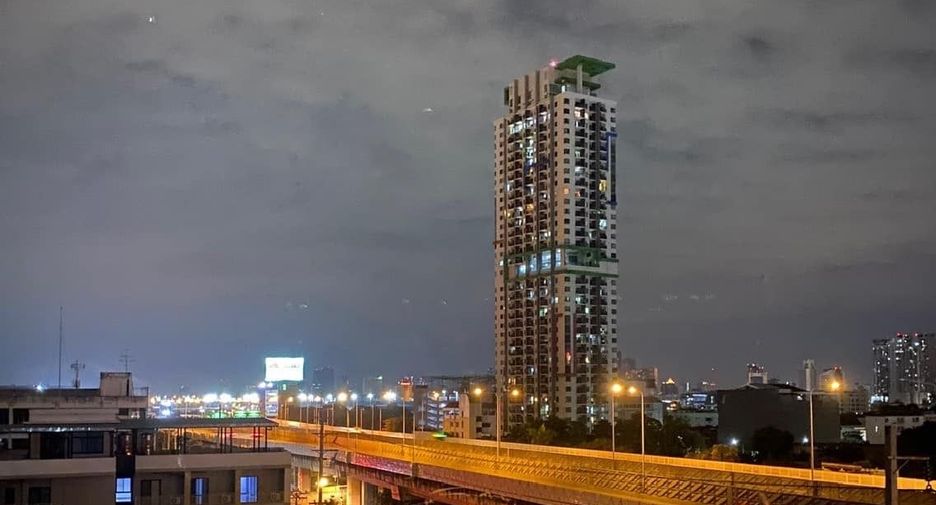 For sale 2 bedrooms condo in Phaya Thai, Bangkok