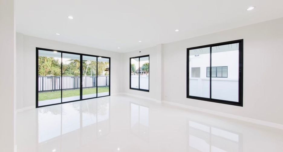 Casa en venta de 3 habitaciones en San Sai, Chiang Mai