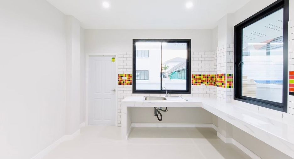 Casa en venta de 3 habitaciones en San Sai, Chiang Mai
