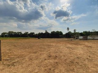 出售 土地 在 Bang Lamung, Chon Buri