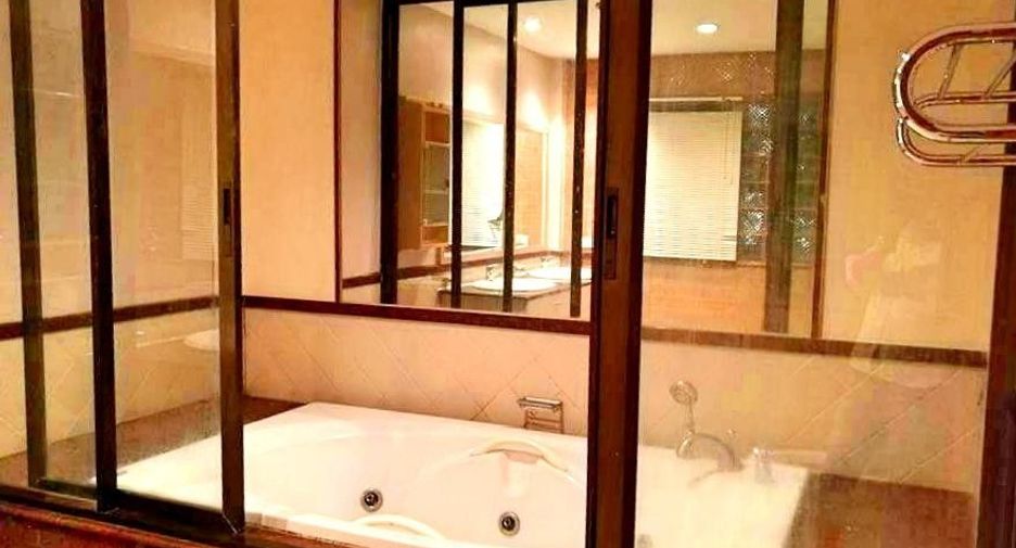 For rent 3 bedrooms house in Bang Lamung, Chonburi