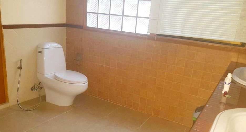 For rent 3 bedrooms house in Bang Lamung, Chonburi