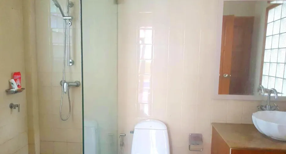 À vendre et à louer 3 chambres maison à Bang Lamung, Chonburi