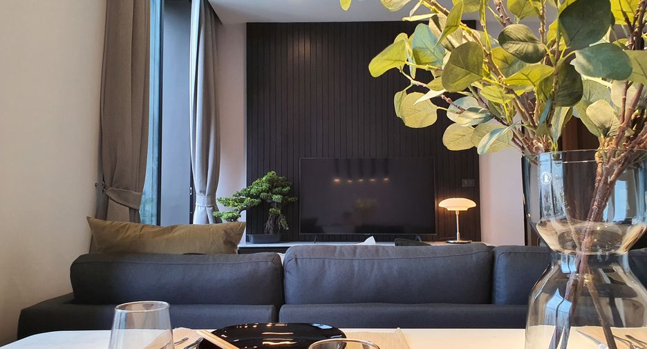 For rent 2 bedrooms condo in Watthana, Bangkok