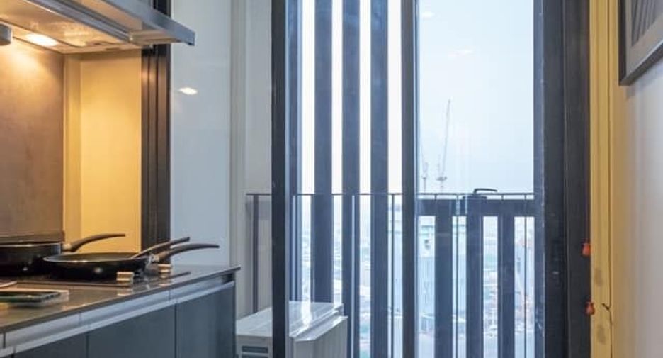 For rent studio condo in Bang Rak, Bangkok