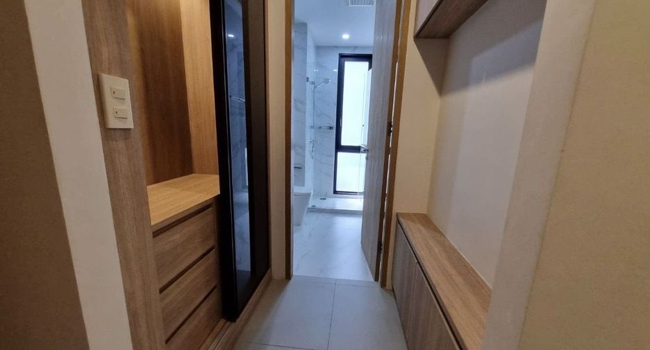For rent 1 bed apartment in Pathum Wan, Bangkok