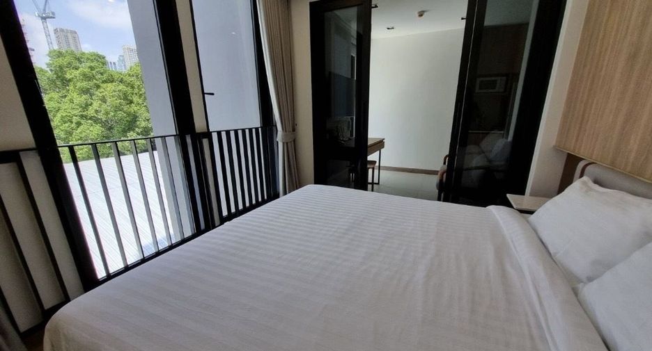 For rent 1 bed apartment in Pathum Wan, Bangkok