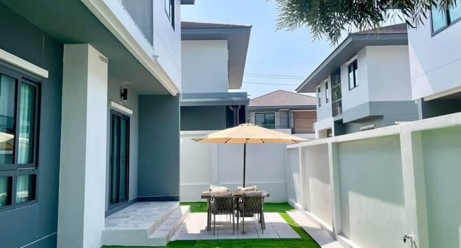 For rent 3 bedrooms house in Bang Lamung, Chonburi