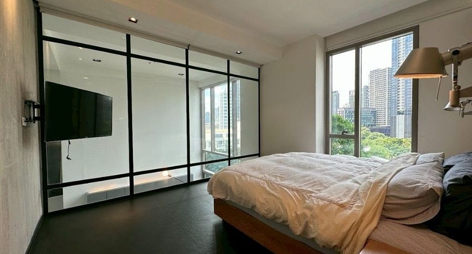 ขาย 2 ห้องนอน คอนโด ใน คลองเตย, กรุงเทพฯ