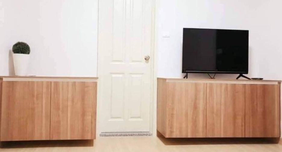For rent 4 bedrooms condo in Watthana, Bangkok