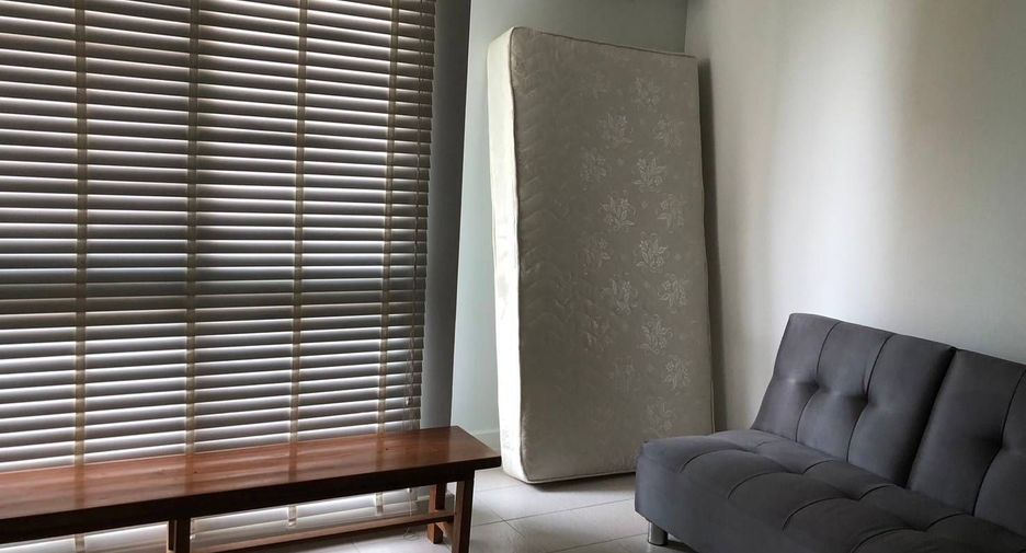 Casa en venta de 3 habitaciones en Thon Buri, Bangkok
