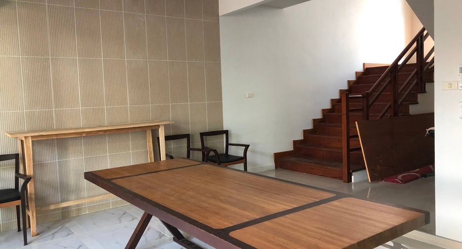 Casa en venta de 3 habitaciones en Thon Buri, Bangkok