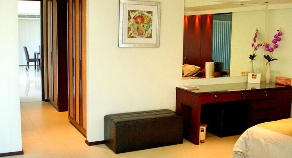 For sale 3 bedrooms condo in Bang Lamung, Chonburi