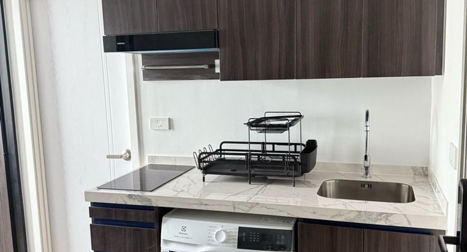 For rent 1 bed condo in Khan Na Yao, Bangkok