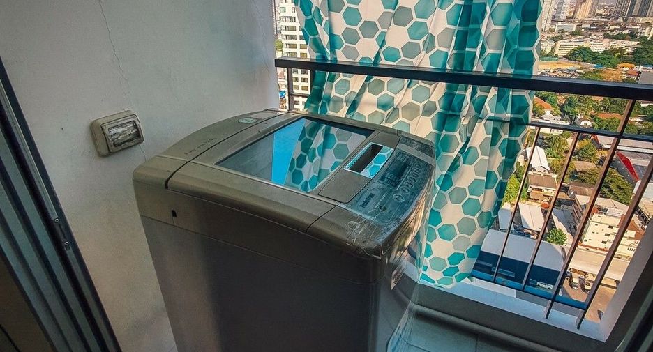 Wohnung zur Miete mit 2 Zimmer in Khlong Toei, Bangkok
