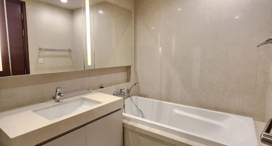 For rent 2 bedrooms condo in Watthana, Bangkok
