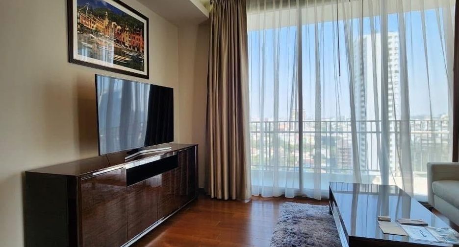 For rent 2 bedrooms condo in Watthana, Bangkok