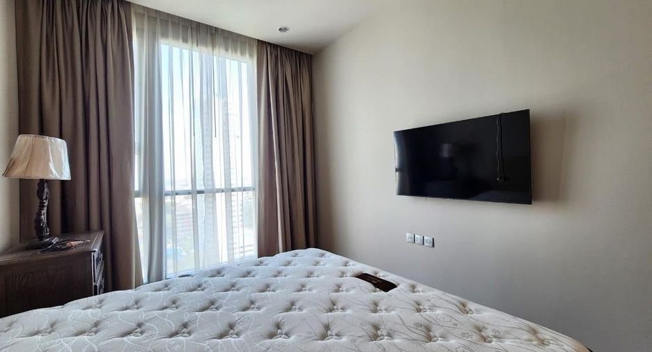 For rent 2 bedrooms condo in Watthana, Bangkok