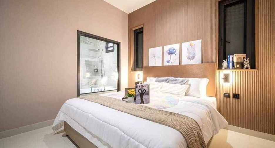 Villa en alquiler de 4 habitaciones en Bang Lamung, Chonburi
