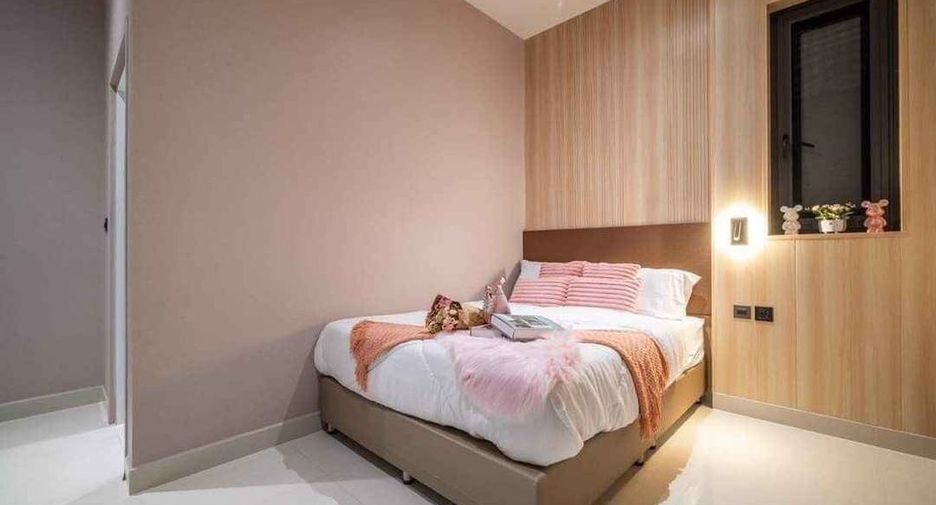 Villa en alquiler de 4 habitaciones en Bang Lamung, Chonburi