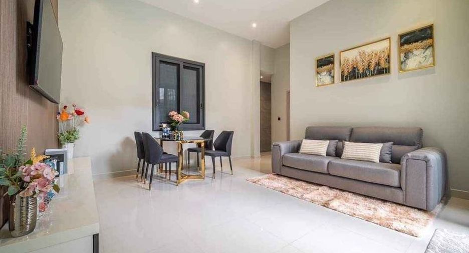 Villa en alquiler de 4 habitaciones en Bang Lamung, Chonburi