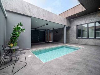 Villa en alquiler de 4 habitaciones en Bang Lamung, Chonburi